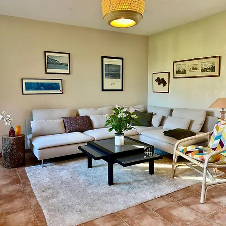 Casa de Férias Le Hameau Centre Bourg De Sur