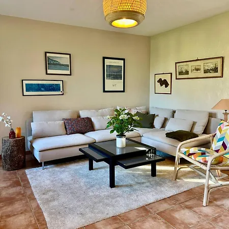 Casa de Férias Le Hameau Centre Bourg De Sur *