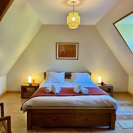 Casa de Férias Le Hameau Centre Bourg De Sur